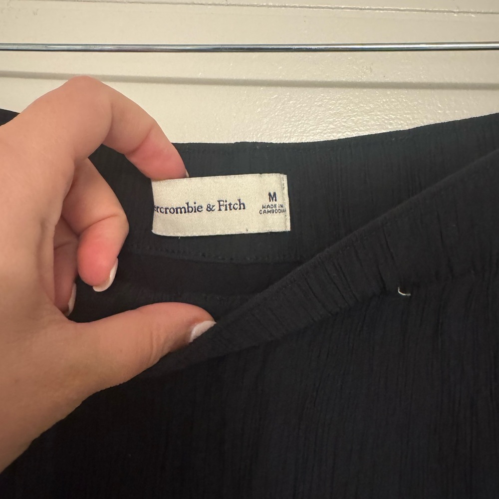 Abercrombie Crinkle Texture Pull On Pant - Picture 4 of 4